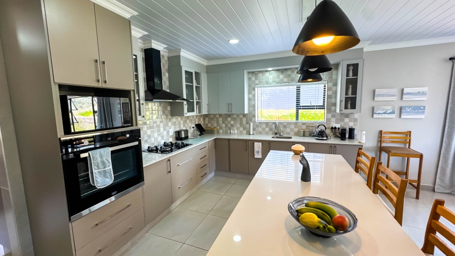 3 Bedroom Property for Sale in Dana Bay Western Cape